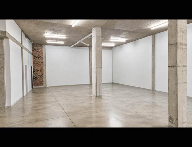 450M² WAREHOUSE TO LET IN RIVERSIDE PARK