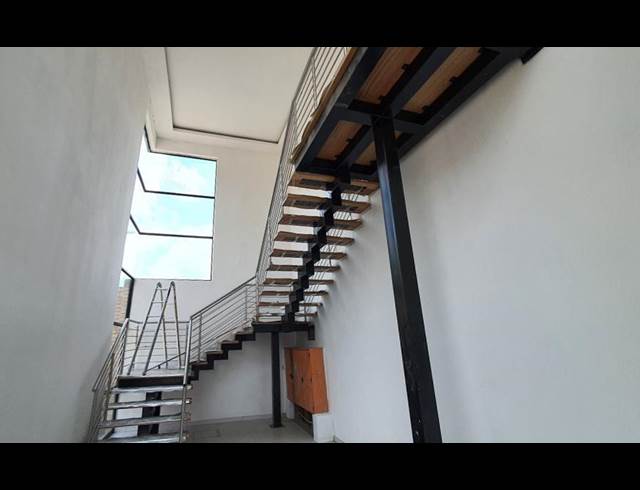 460M² WAREHOUSE TO LET IN ORMONDE