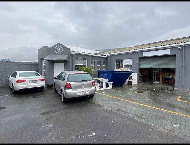 211M² WAREHOUSE TO LET IN MAITLAND