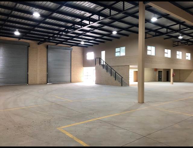 984M² OFFICE TO LET IN POMONA AH