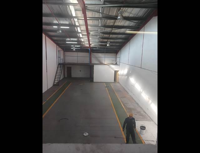 296M² MINI FACTORY TO LET IN SPRINGFIELD