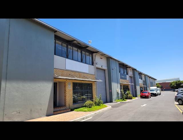 404M² WAREHOUSE TO LET IN AIRPORT INDUSTRIA