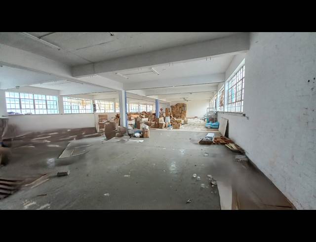 2,585M² BUILDING TO LET IN SALT RIVER