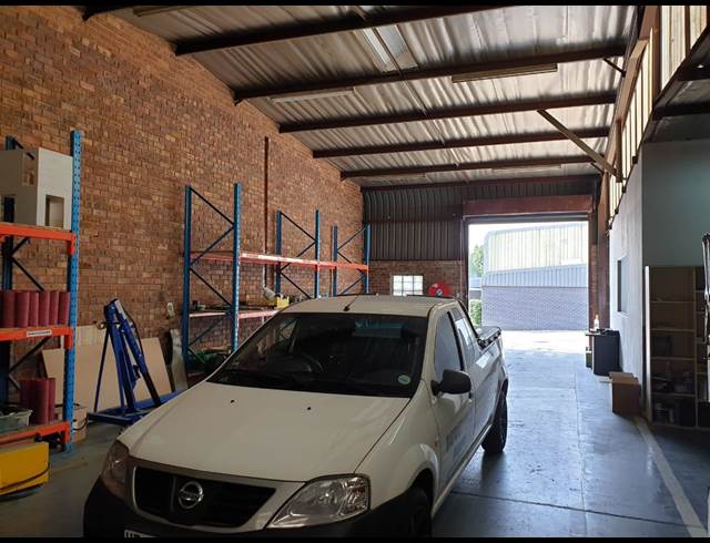 185M² WAREHOUSE TO LET IN WADEVILLE