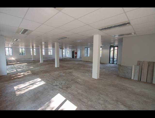 2,272M² OFFICE TO LET IN SIMBA