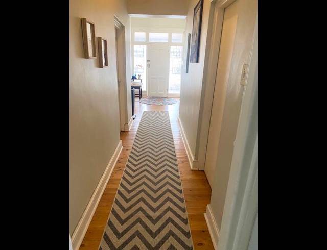 BUSINESS PROPERTY TO RENT IN MOWBRAY