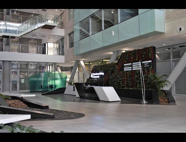 410M² OFFICE TO LET IN SANDOWN