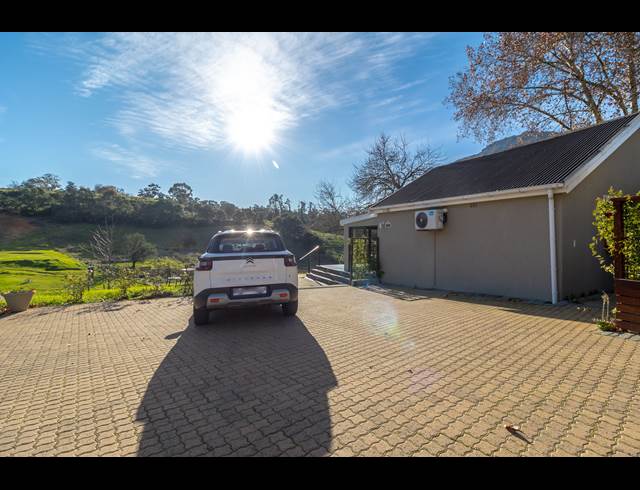 1 BEDROOM APARTMENT TO LET IN STELLENBOSCH FARMS