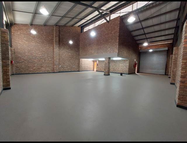 327M² WAREHOUSE TO LET IN CLAYVILLE