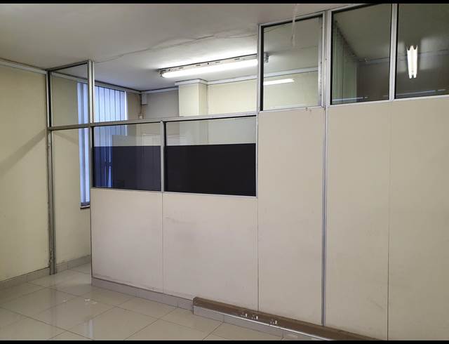300M² OFFICE TO LET IN ALBERTON NORTH