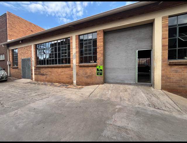 619M² WAREHOUSE TO LET IN EASTLEIGH
