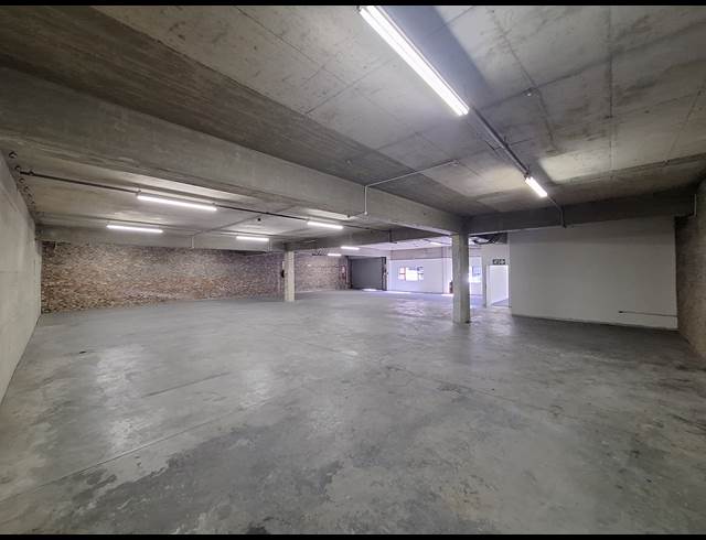 440M² MINI FACTORY TO LET IN LASER PARK