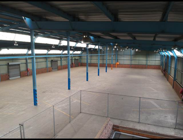 3,006M² WAREHOUSE TO LET IN SUNNYROCK