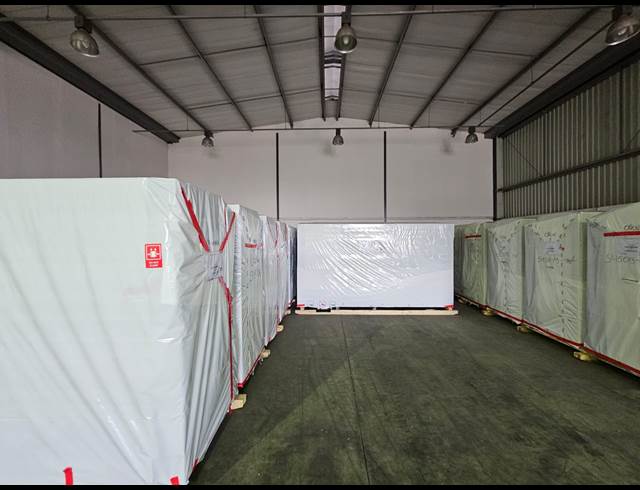 474M² WAREHOUSE TO LET IN SOMERSET WEST CENTRAL