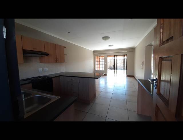 2 BEDROOM PROPERTY TO RENT IN RIVERSDALE