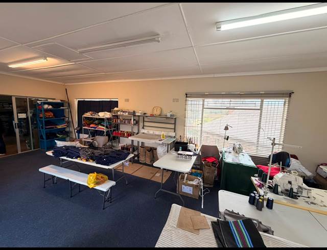 130M² OFFICE TO LET IN MALMESBURY INDUSTRIA