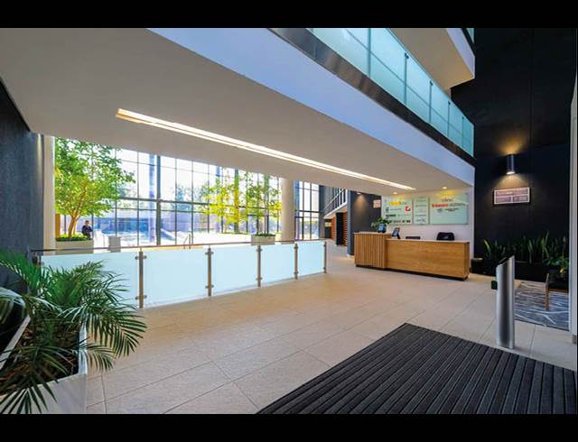 1,066M² OFFICE TO LET IN SANDOWN