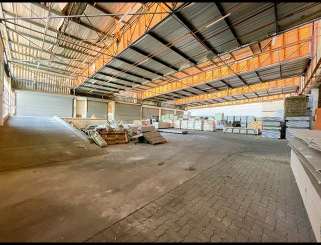 5,316M² FACTORY TO LET IN PROSPECTON INDUSTRIAL