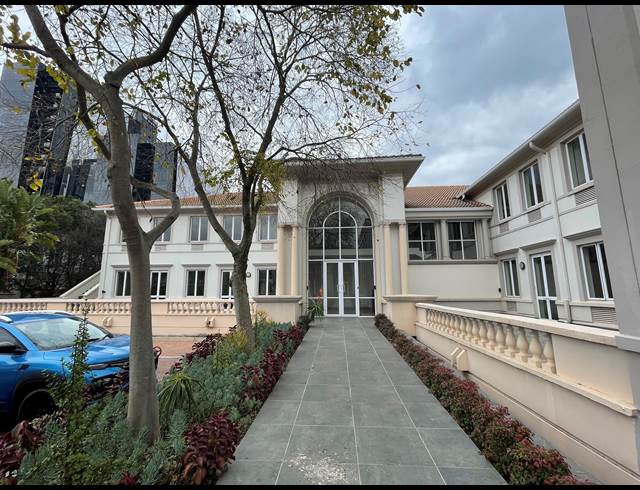 232M² OFFICE TO LET IN SANDTON CENTRAL