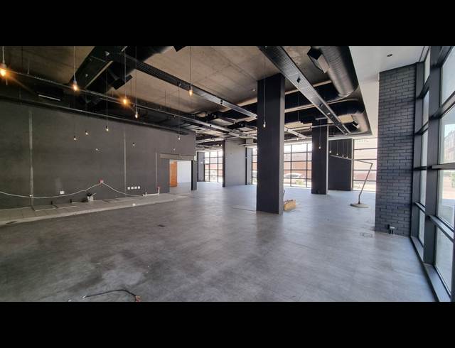 443M² RESTAURANT TO LET IN WOODSTOCK