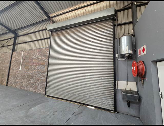 280M² WAREHOUSE TO LET IN ANDERBOLT