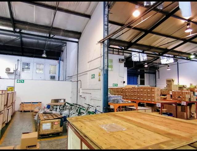 759.30M² WAREHOUSE TO LET IN BELLVILLE SOUTH INDUSTRIA