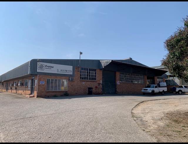 2,300M² WAREHOUSE TO LET IN ROCKY DRIFT
