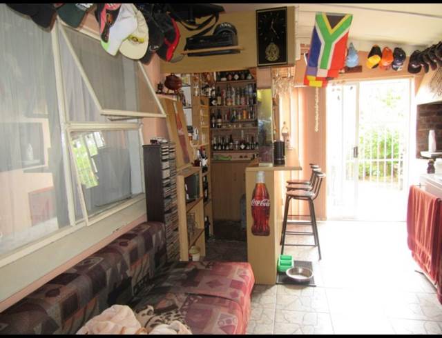 4 bed property to rent in GLENLILY