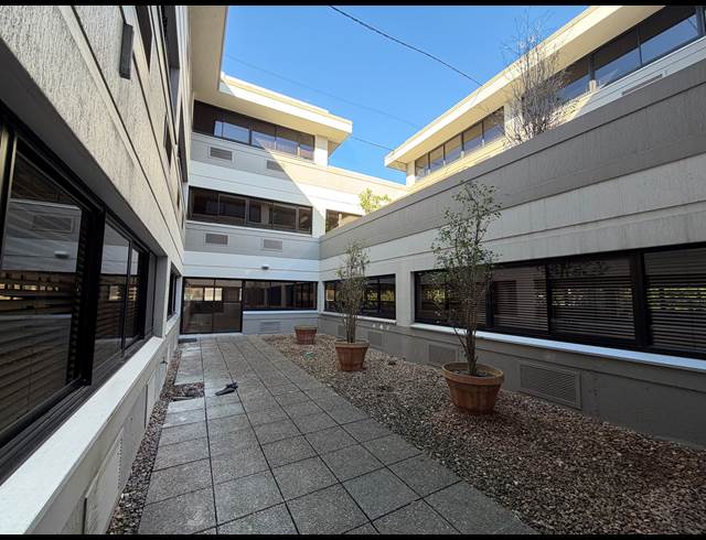 1,960M² BUILDING TO LET IN MOWBRAY