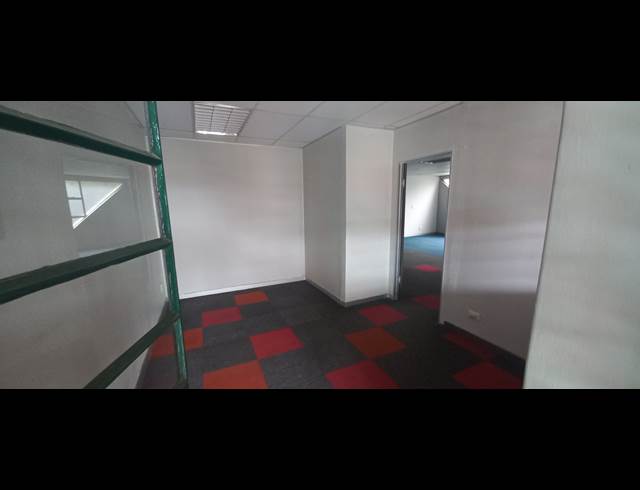 126.49M² BUSINESS TO LET IN HIGHVELD