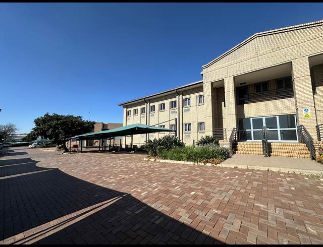 1,000M² OFFICE TO LET IN MEADOWDALE