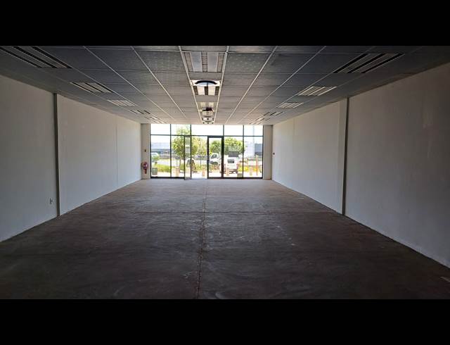 151M² RETAIL TO LET IN RIVERSIDE PARK