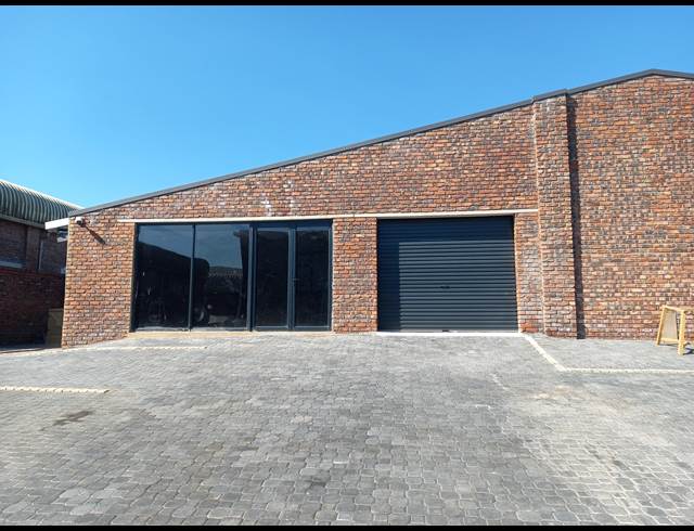 295M² WORKSHOP TO LET IN UMHLALI