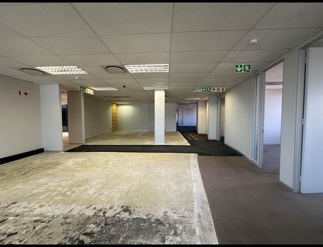 898M² OFFICE TO LET IN SANDTON CENTRAL
