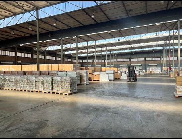8,343M² WAREHOUSE TO LET IN ISANDO