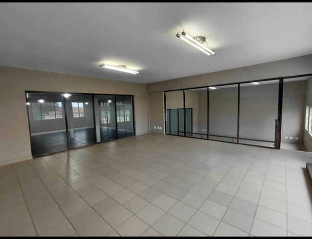 377M² WAREHOUSE TO LET IN POMONA