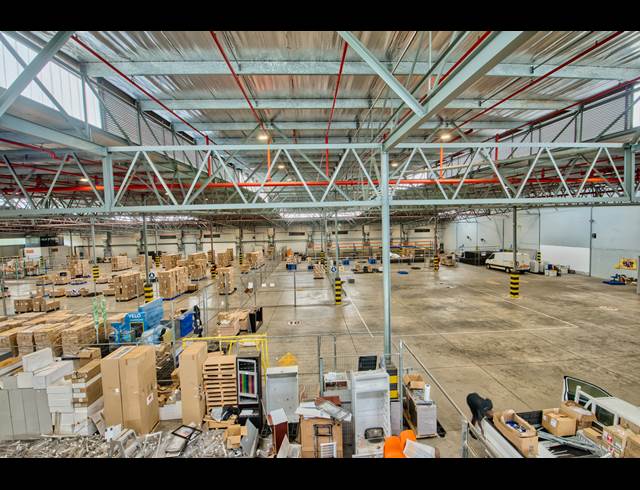 10,000M² WAREHOUSE TO LET IN RIVERHORSE VALLEY