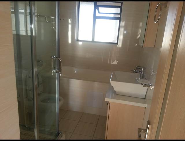 2 bed property to rent in BROADACRES AH