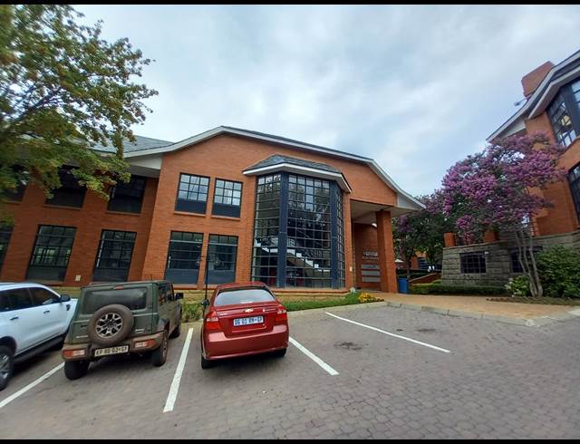 396M² OFFICE TO LET IN BRYANSTON