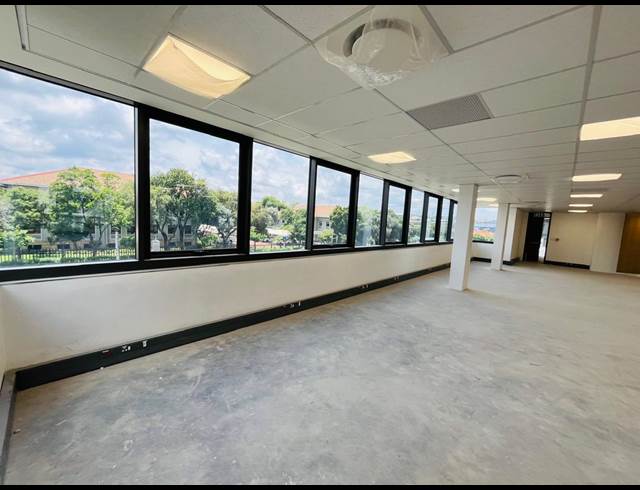 345M² OFFICE TO LET IN VORNA VALLEY