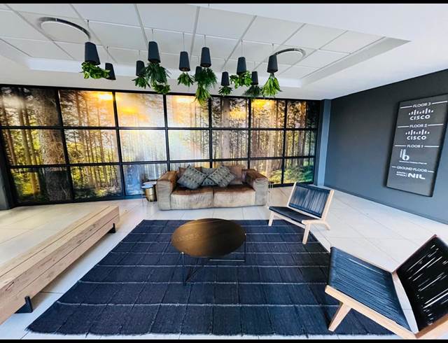 538M² OFFICE TO LET IN WATERFALL