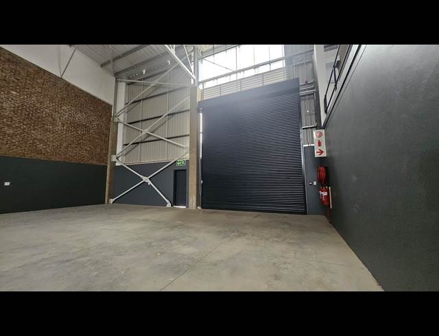 895M² WAREHOUSE TO LET IN SAMRAND BUSINESS PARK