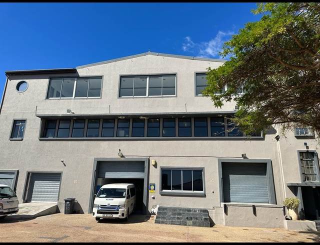731M² OFFICE TO LET IN PAARDEN EILAND