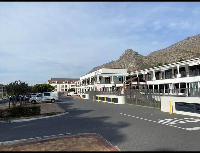 200M² RETAIL TO LET IN WESTLAKE