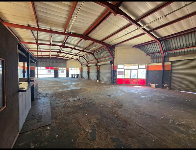 400M² WAREHOUSE TO LET IN SOMERSET WEST BUSINESS PARK