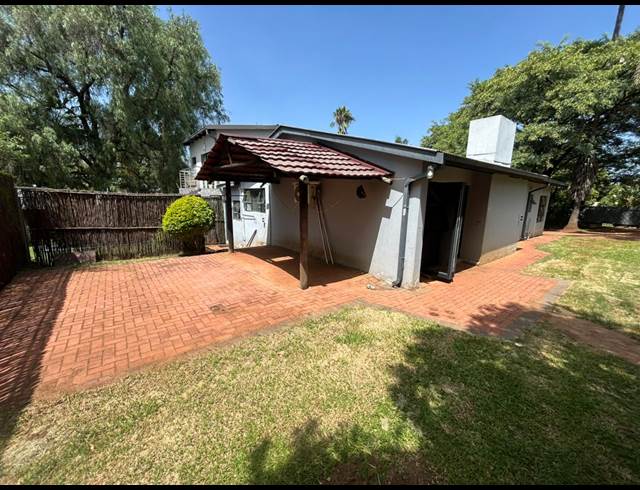 3 BEDROOM HOUSE TO LET IN SCHOEMANSVILLE