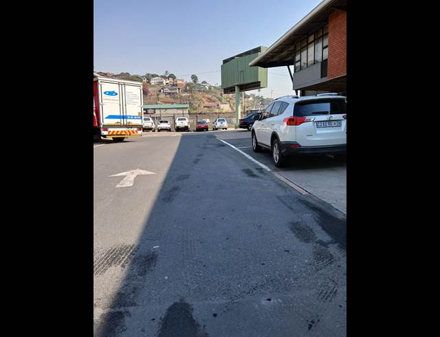 262M² WAREHOUSE TO LET IN RED HILL