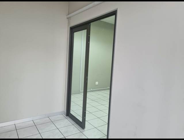 101M² OFFICE TO LET IN NELSPRUIT CENTRAL