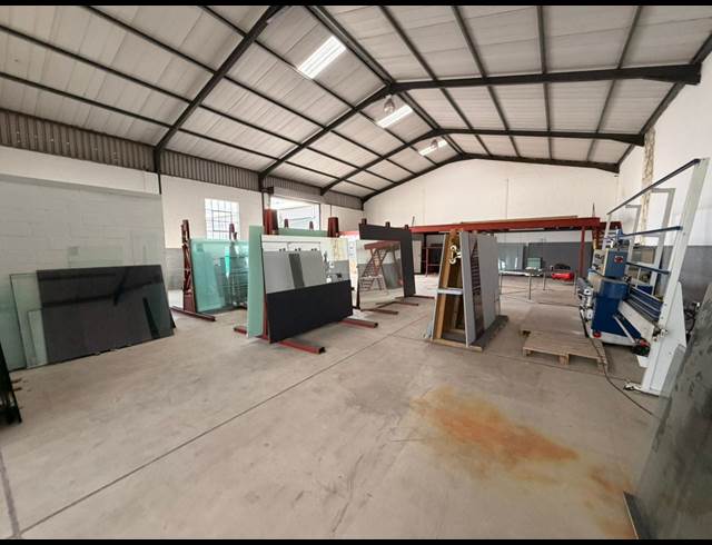 460M² WAREHOUSE TO LET IN MALMESBURY INDUSTRIA