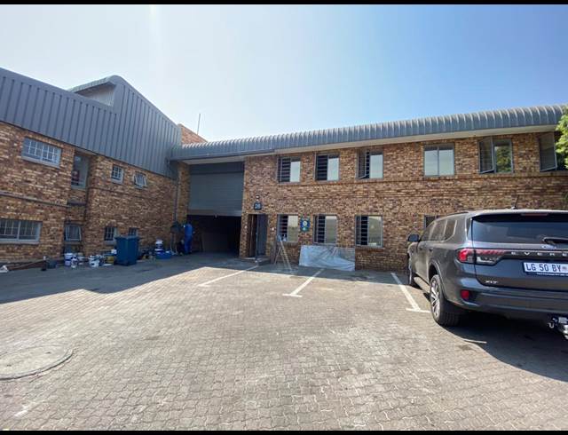 450M² WAREHOUSE TO LET IN HALFWAY HOUSE